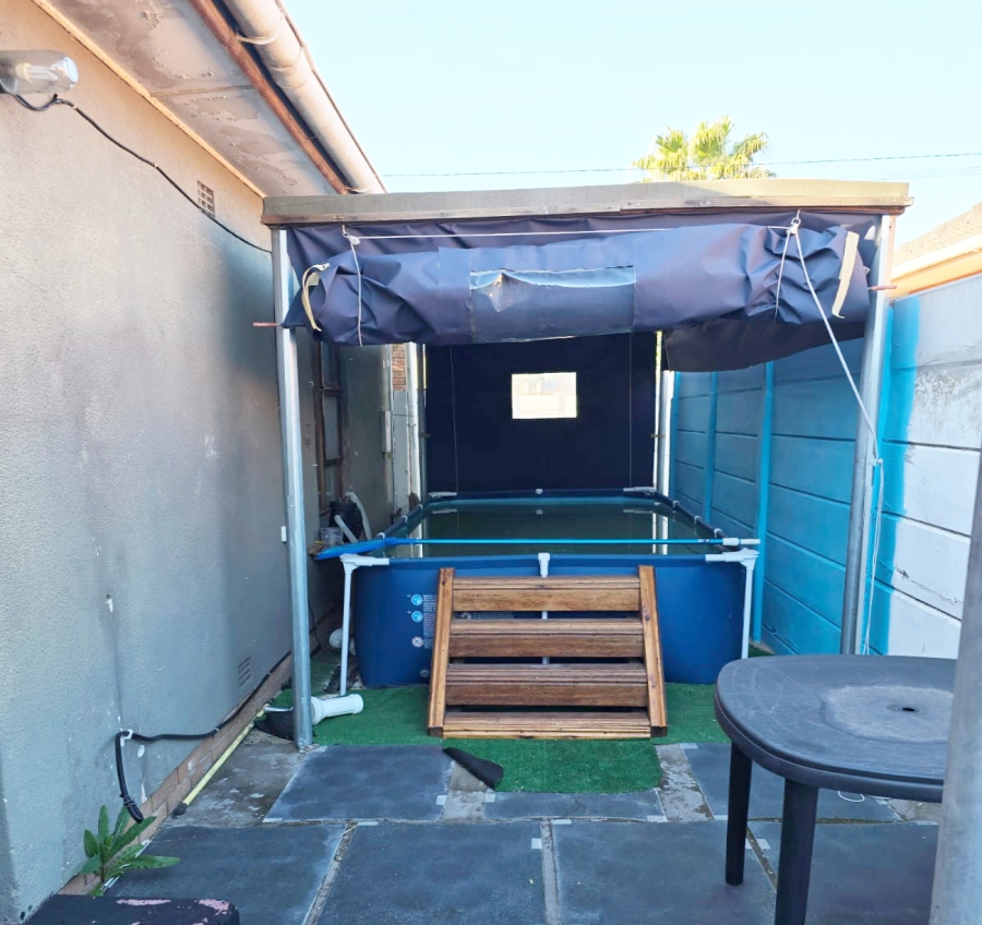 To Let 4 Bedroom Property for Rent in Bellville South Western Cape